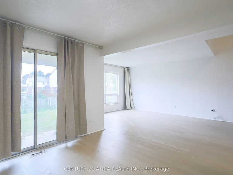 113 Purvis Cres #MAIN — Photo 9