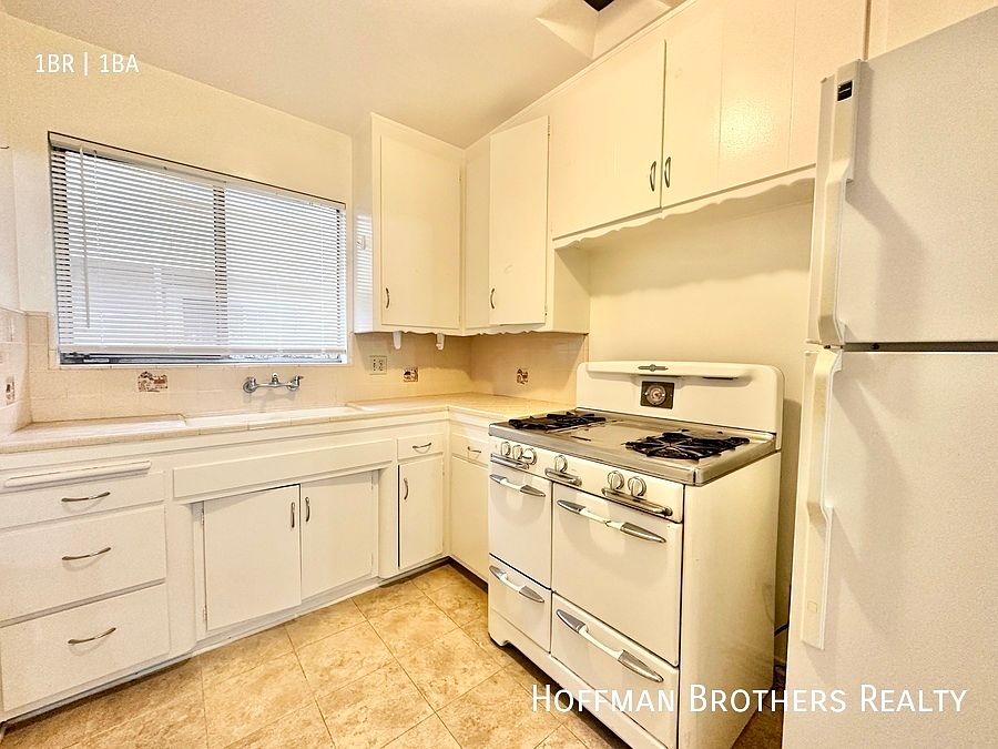 1st image of 1056 S Wooster St #5