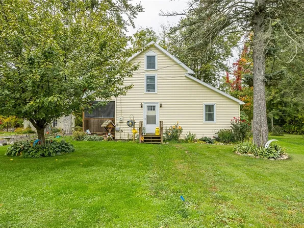4854 Wabash Rd, Geneva, NY 14456