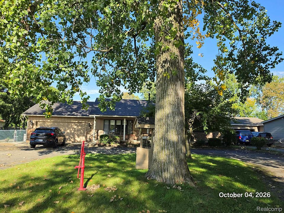 34781 Union Lake Rd, photo 2