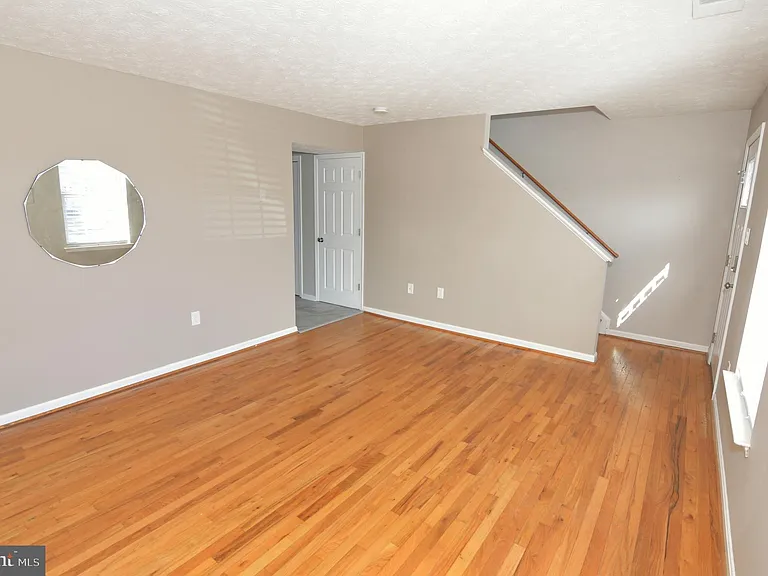 311 Willowbrook Ct — Photo 20
