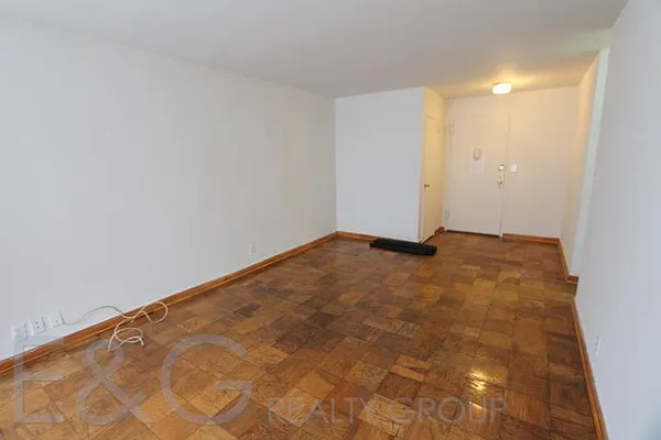 Rented by E and G Realty Group | media 16