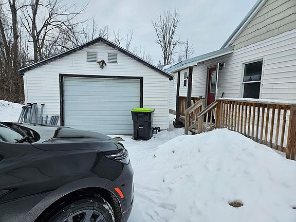 2nd image of 1135 W 1st St