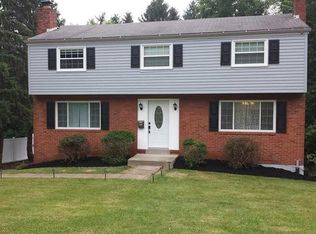 5929 Dublin Rd, Bethel Park, PA 15102