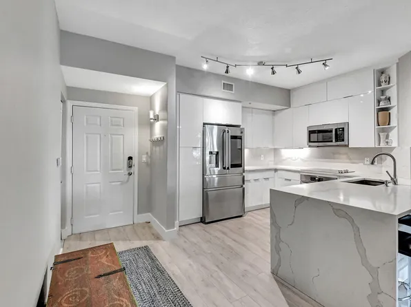 804 E Windward Way #309, Lantana, FL 33462