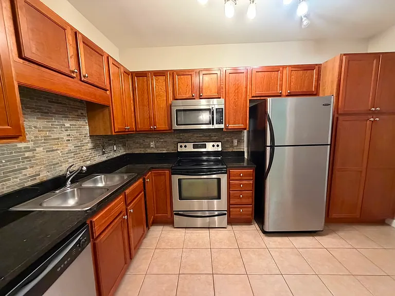 22 Trevor Dr — Photo 10