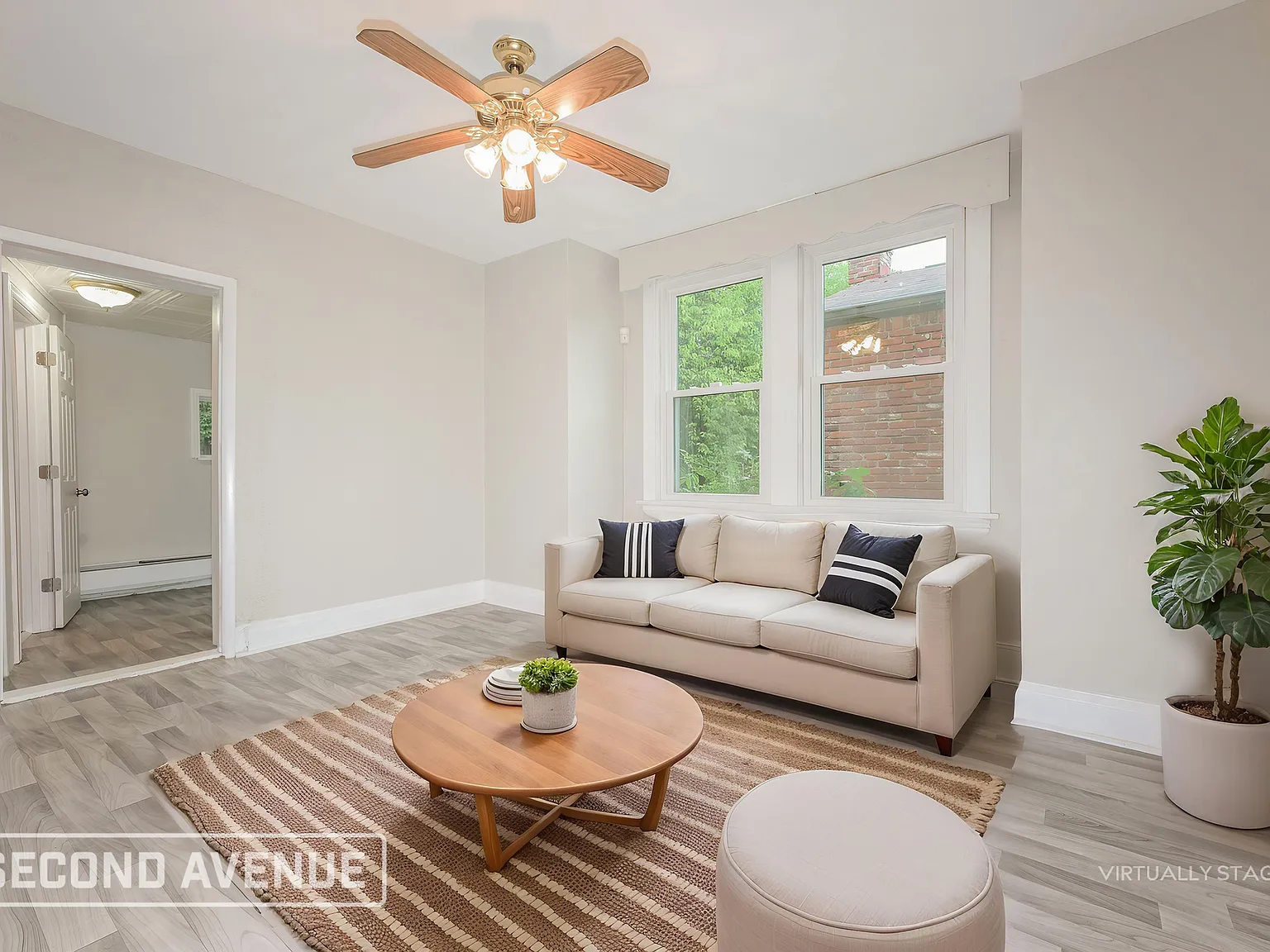 3 bed, 1.5 bath, 1554 sqft, $1,598 — Photo 3