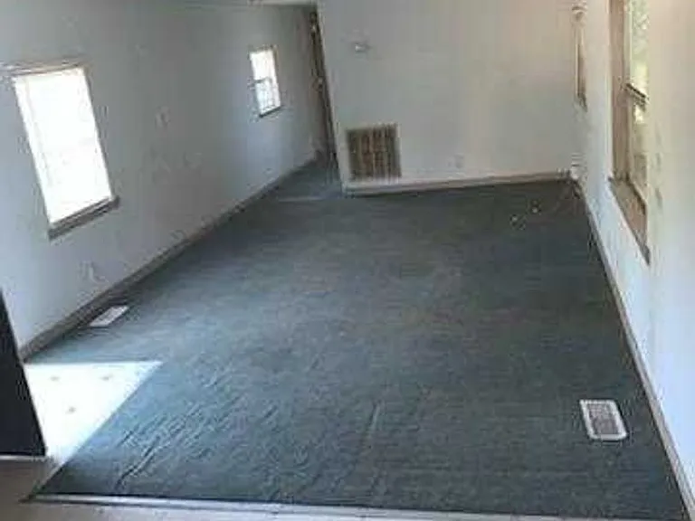 6061 Arianna Ln — Photo 3