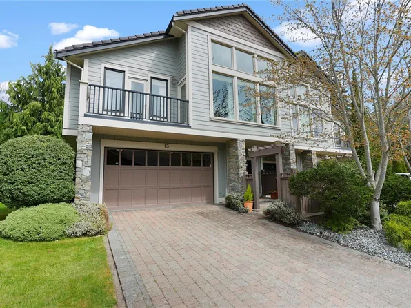 630 Brookside Rd #13, Colwood, BC V9C 0B3