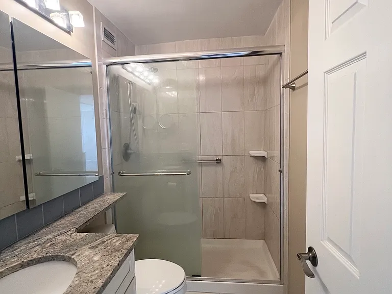 2650 N Lakeview Ave #3708 — Photo 16