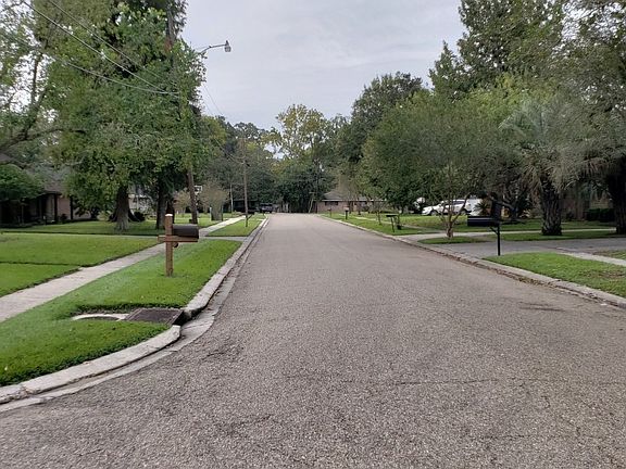 4th image of 1019 E Bonnie St