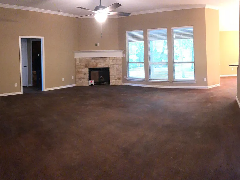 1901 Clear Creek Dr — Photo 6