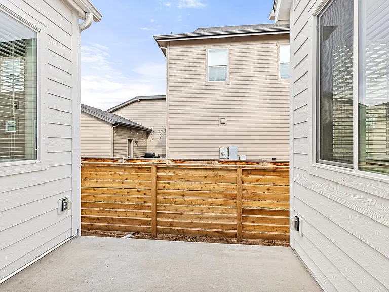 6121 Zebulon Pl — Photo 4