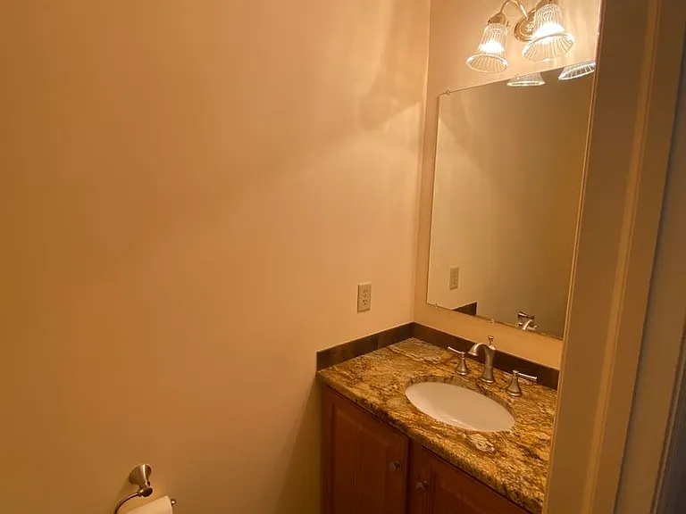 472 Hillside Dr — Photo 13