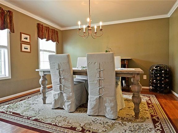 3rd image of 7798 Springdale Meadow Dr