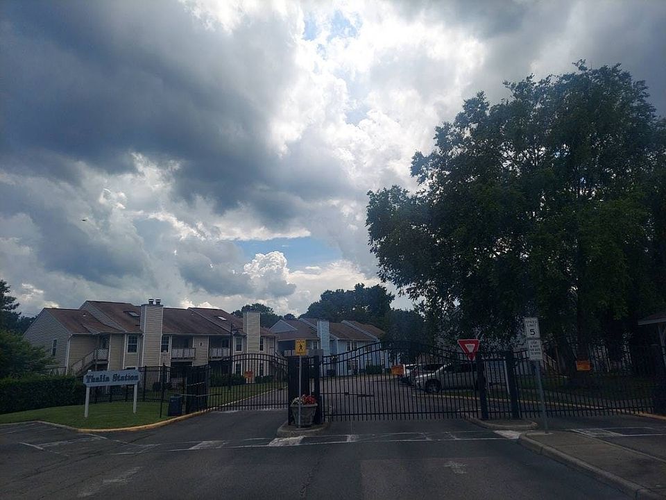 2nd image of 4225 Thalia Station Cir