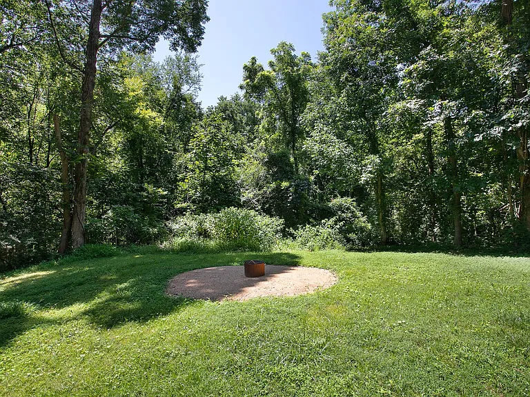 433B Northside Dr — Photo 16