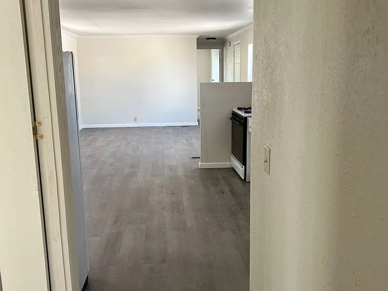 2080 Sweetwater Dr — Photo 8