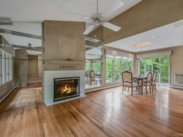 98 Eatons Neck Road, Northport, NY 11768