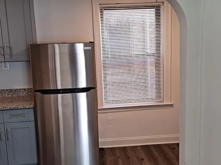 49th Street Apartments — Photo 9