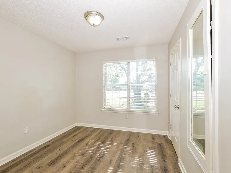 7714 Spring Morning Ct — Photo 15