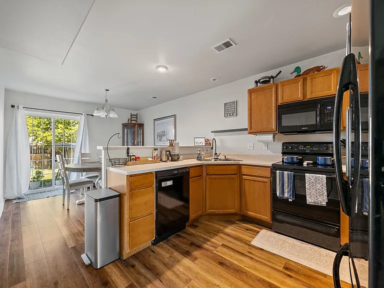 3808 Everton Dr — Photo 9