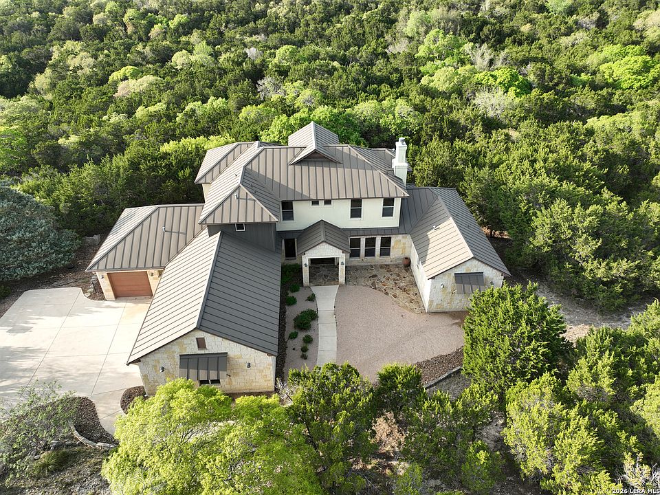 1st image of 171 Scenic Bluffs