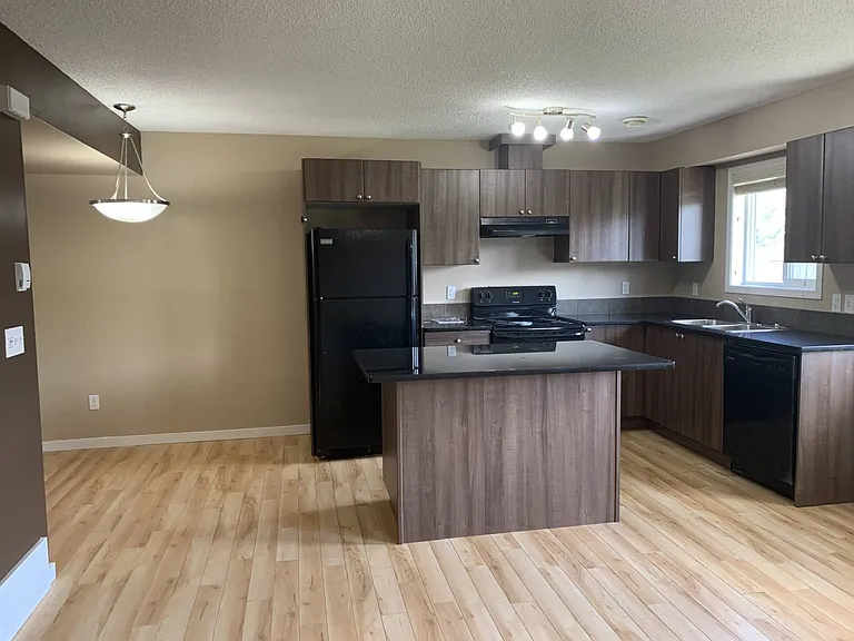 248 Edwards Dr SW — Photo 9