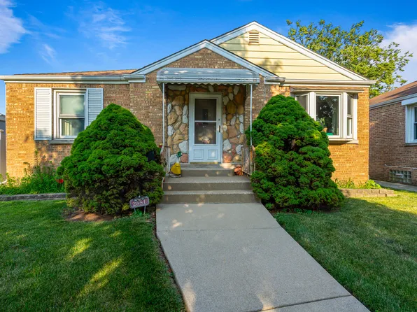 2551 Elm St, River Grove, IL 60171