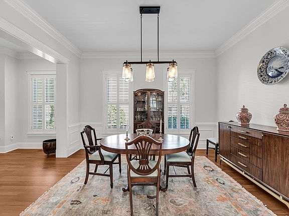 5th image of 50 Hospitality St