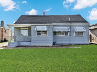 6555 W 83rd St, Burbank, IL