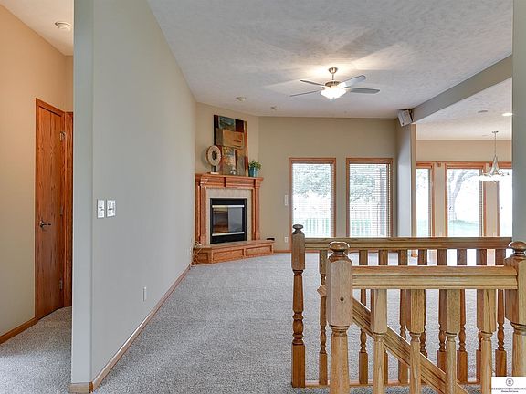 5th image of 14706 Black St