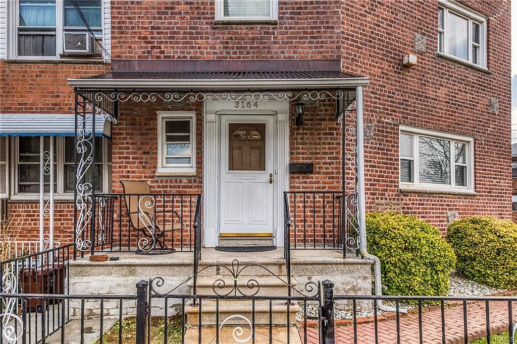 3164 Waterbury Ave, Bronx, NY 10465 Zillow