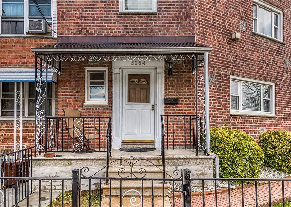 1st image of 3164 Waterbury Ave