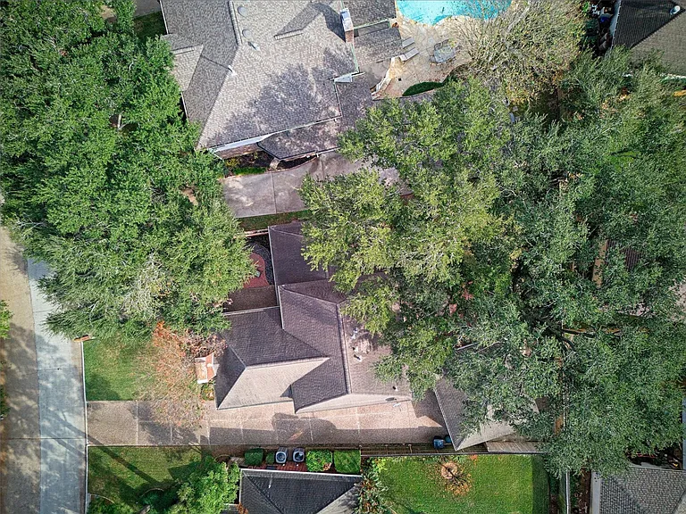 1127 Barkston Dr — Photo 47
