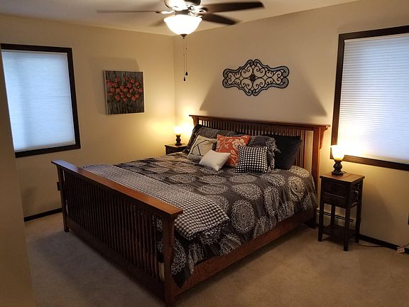 Master Bedroom w/ King Size bed