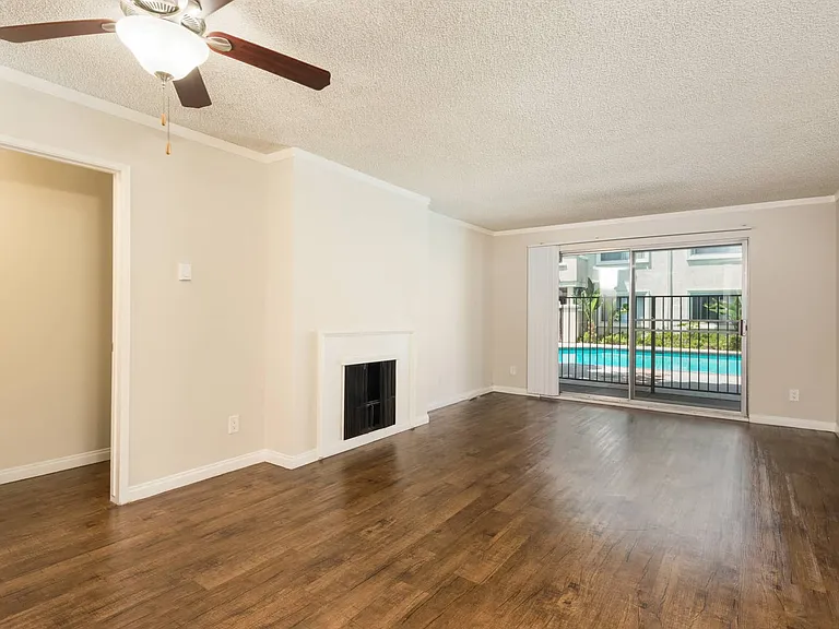 Playa Pacifica Apartments — Photo 10