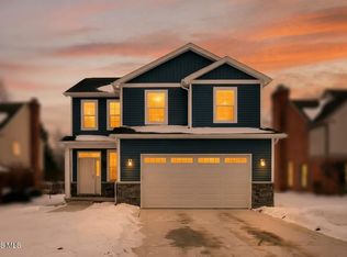 9520 Sheffield Rd, Perrysburg, OH 43551