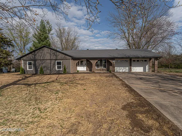 675 Halifax Rd, Holts Summit, MO 65043