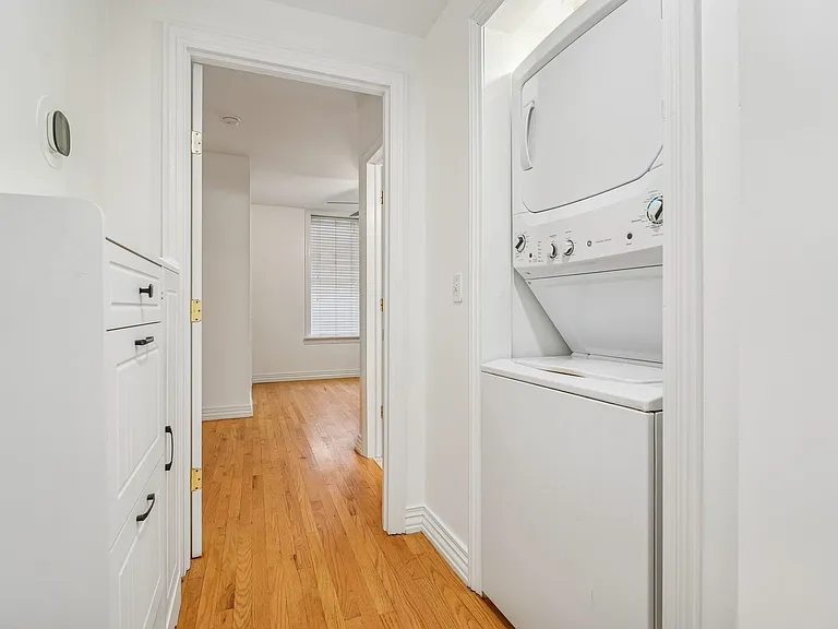 815 Willow Ave #2R — Photo 10