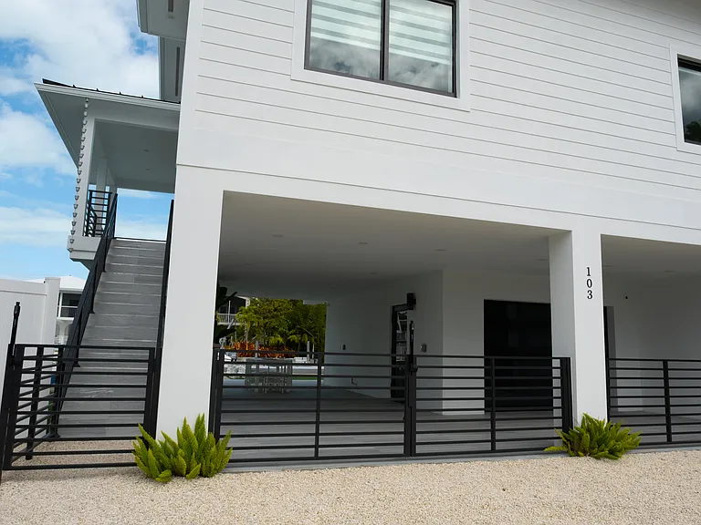 103 Azalea St — Photo 4