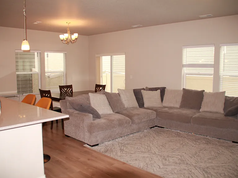 4223 Samaritan Loop — Photo 18