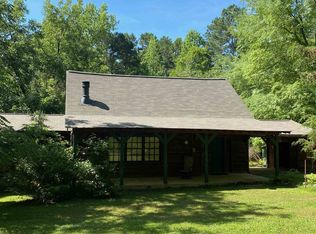 243 Lynn Dr, Fayetteville, GA