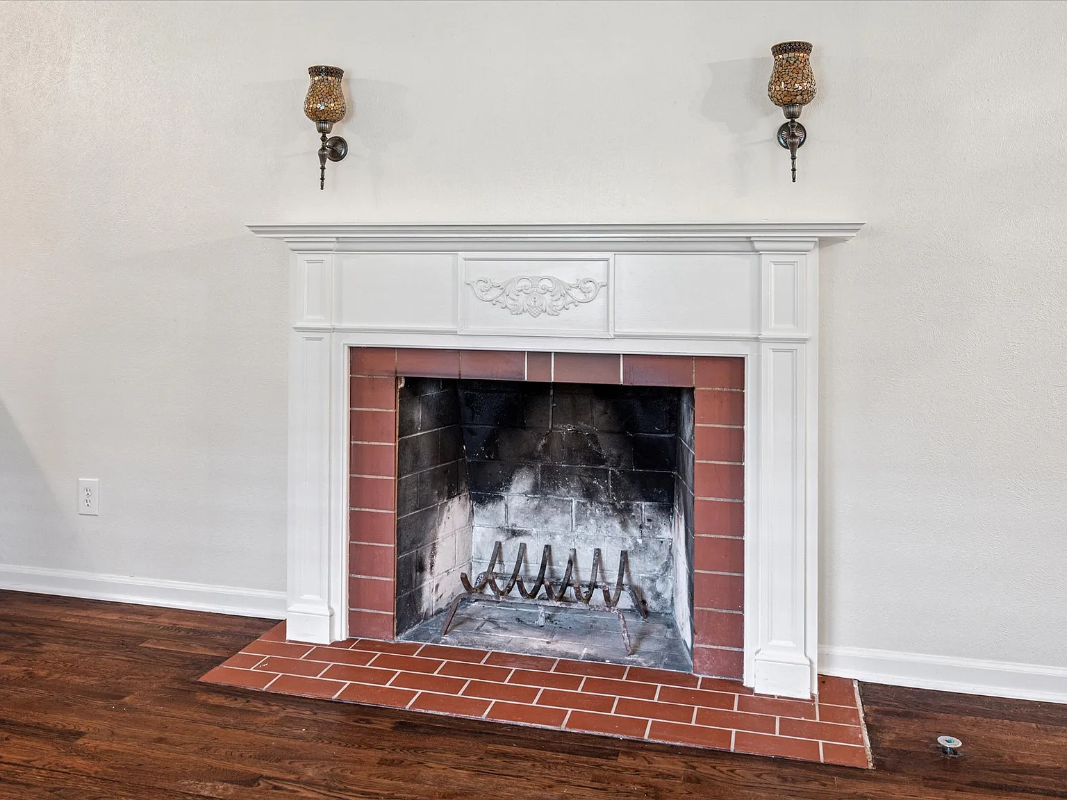 3 bed, 1889 sqft, $2,500 — Photo 3