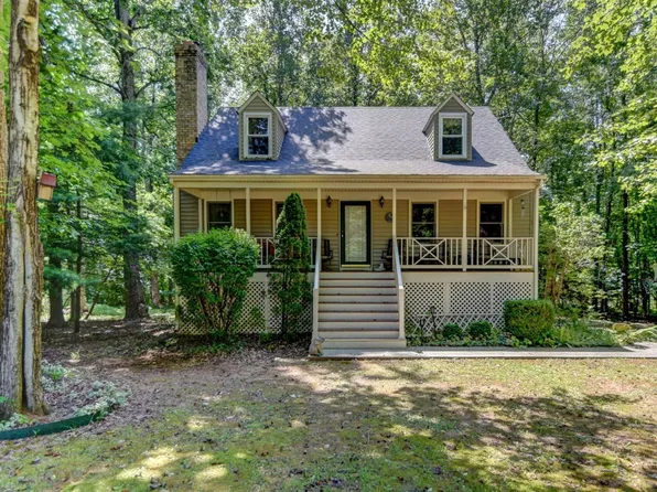 125 Cane Raiser Ct, Amherst, VA 24521