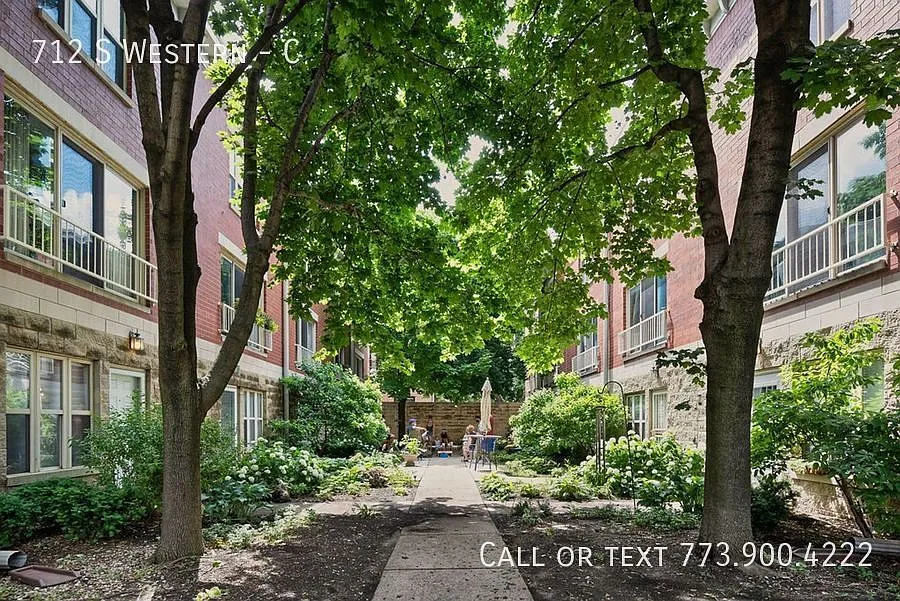 712 S Western Ave #C