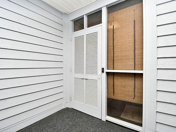 4th image of 9581 Shore Dr. #131