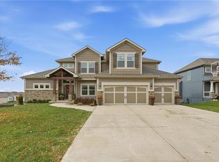 9416 NE 97th St, Kansas City, MO 64157