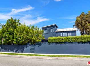 2727 11th St, Santa Monica, CA 90405