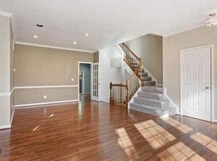 16048 Atwater Ln, Dumfries, VA 22025